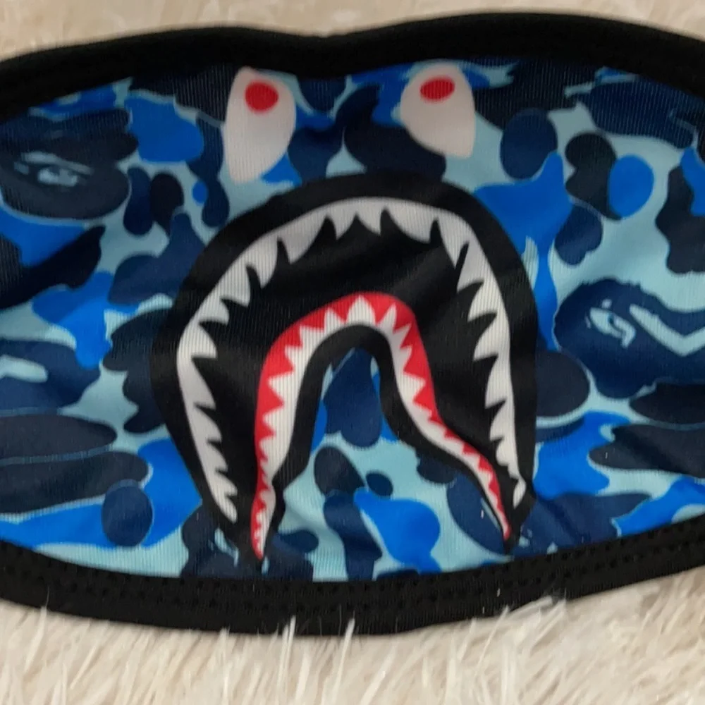 6/$20 New Shark face camp face mask